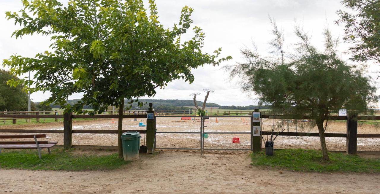 Apartamento La Ferme Des Nonains Montjavoult Exterior foto